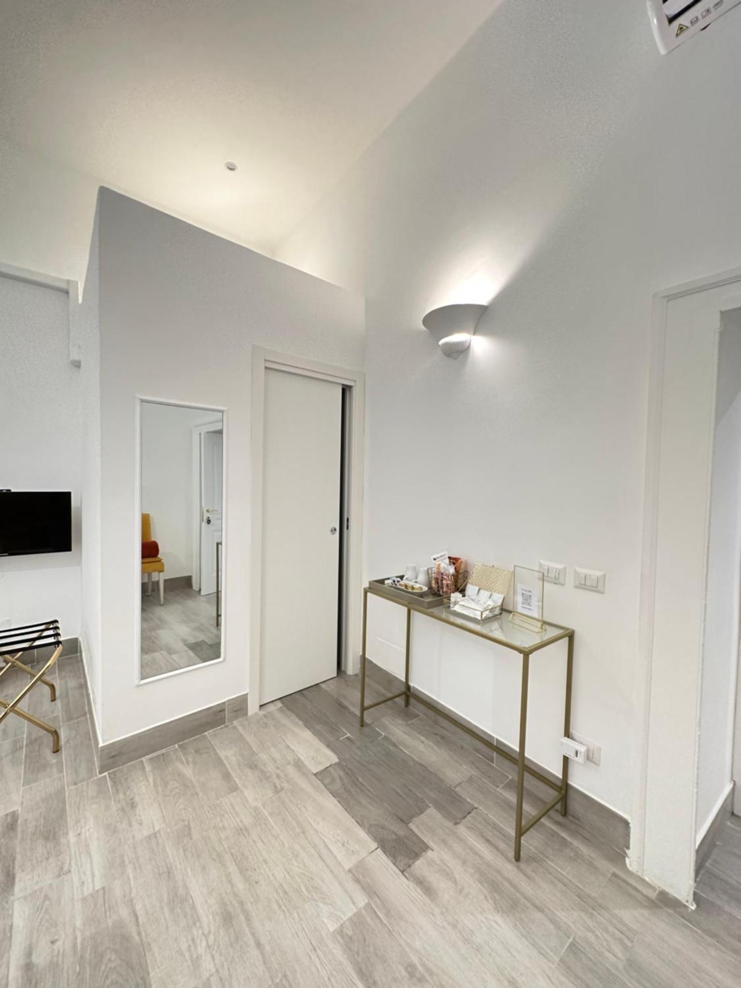Maison M Napoli Boutique Rooms Ngoại thất bức ảnh