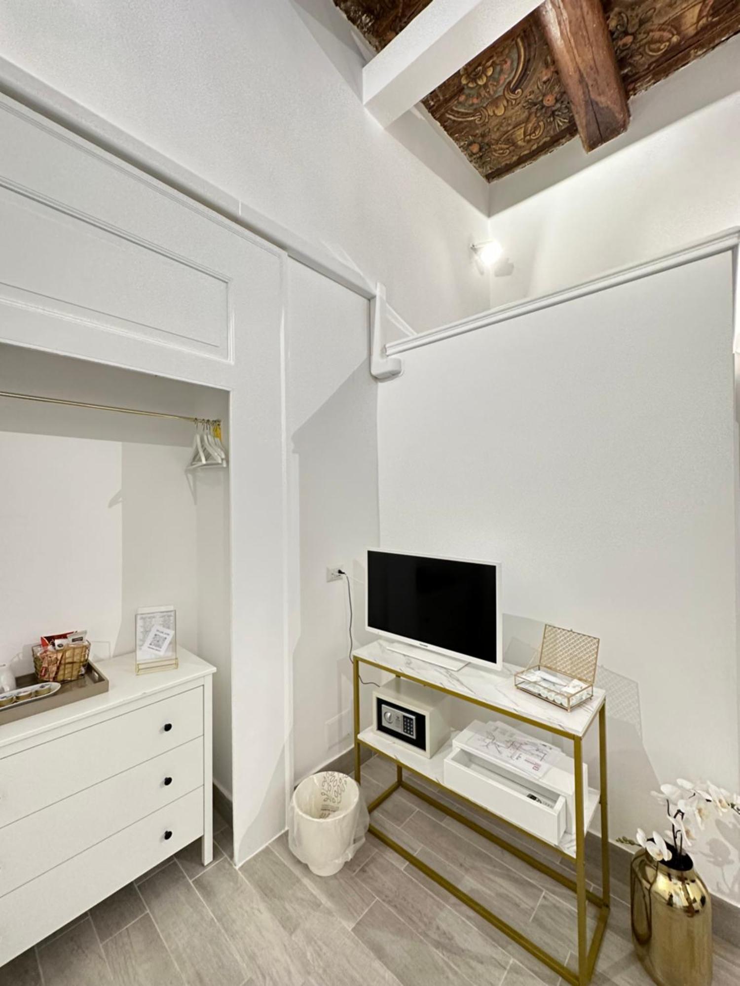 Maison M Napoli Boutique Rooms Ngoại thất bức ảnh