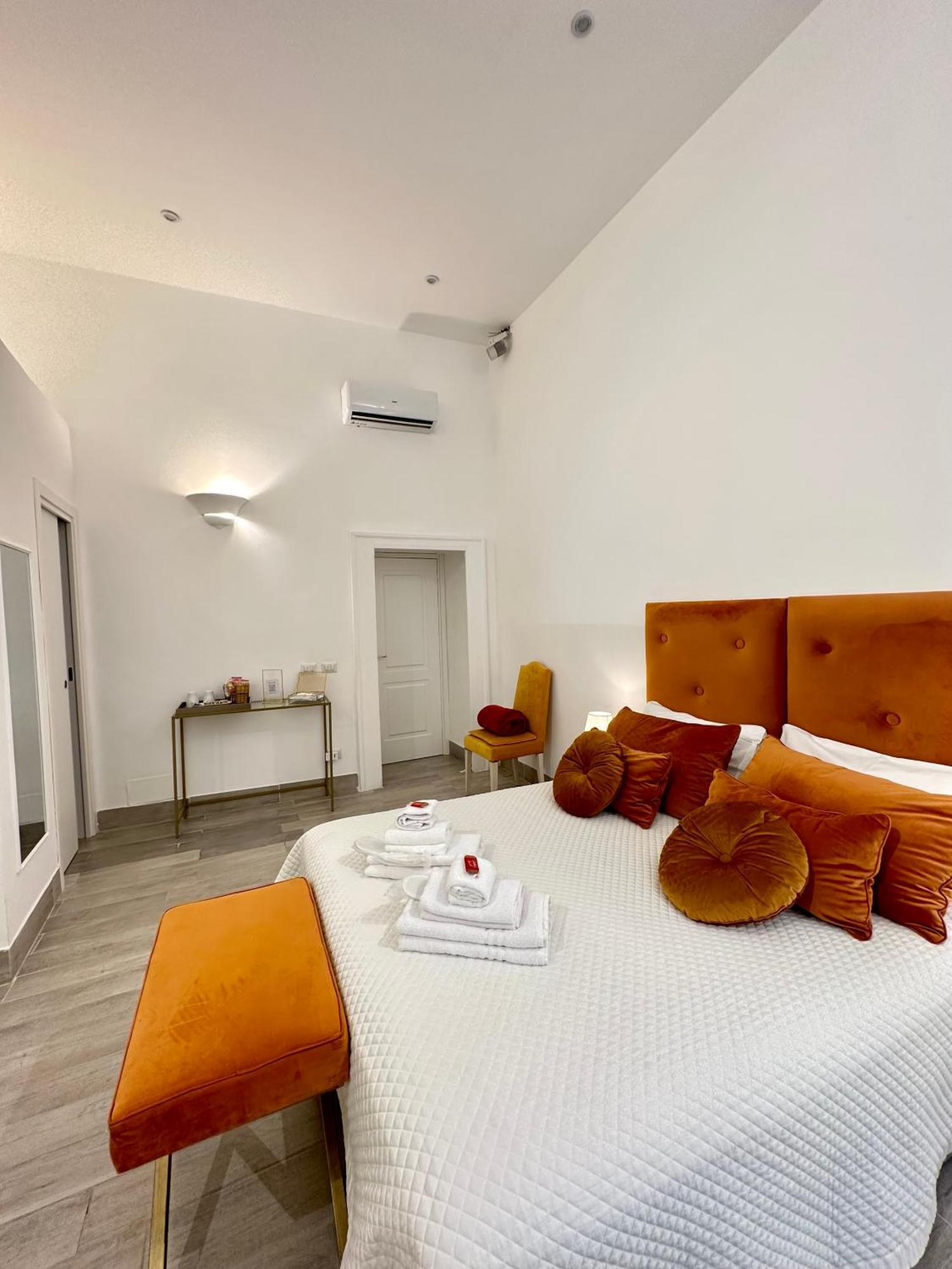 Maison M Napoli Boutique Rooms Ngoại thất bức ảnh